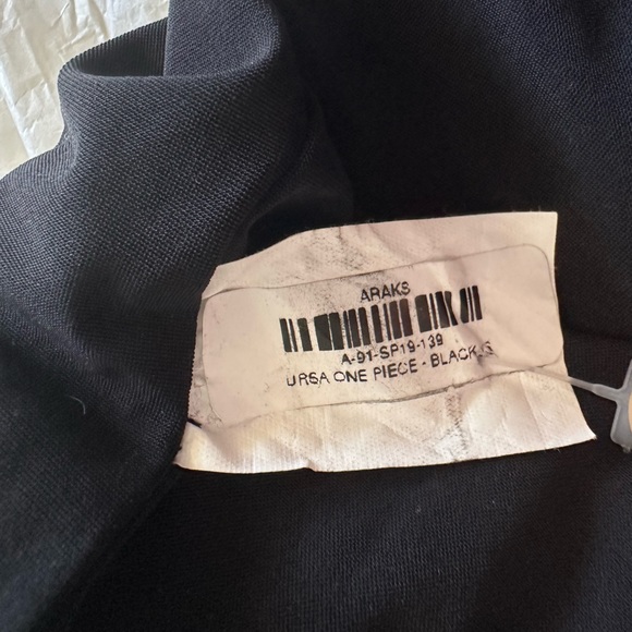 ARAKS ursa cutout one piece in black, size S - Picture 7 of 8